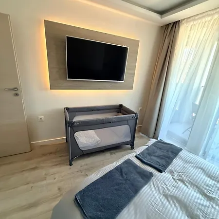 Apartman Delux 3 - модерен апартамент,2 спални,център